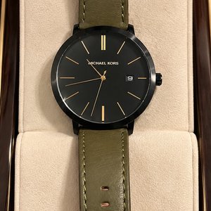 Reloj Michael Kors Blake MK8676 Lujo Acero Negro Cuero Verde Oliva - imagen 2