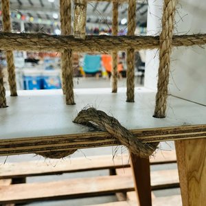 Set de 2 Botelleros de Madera con Patas y Cuerda - imagen 5