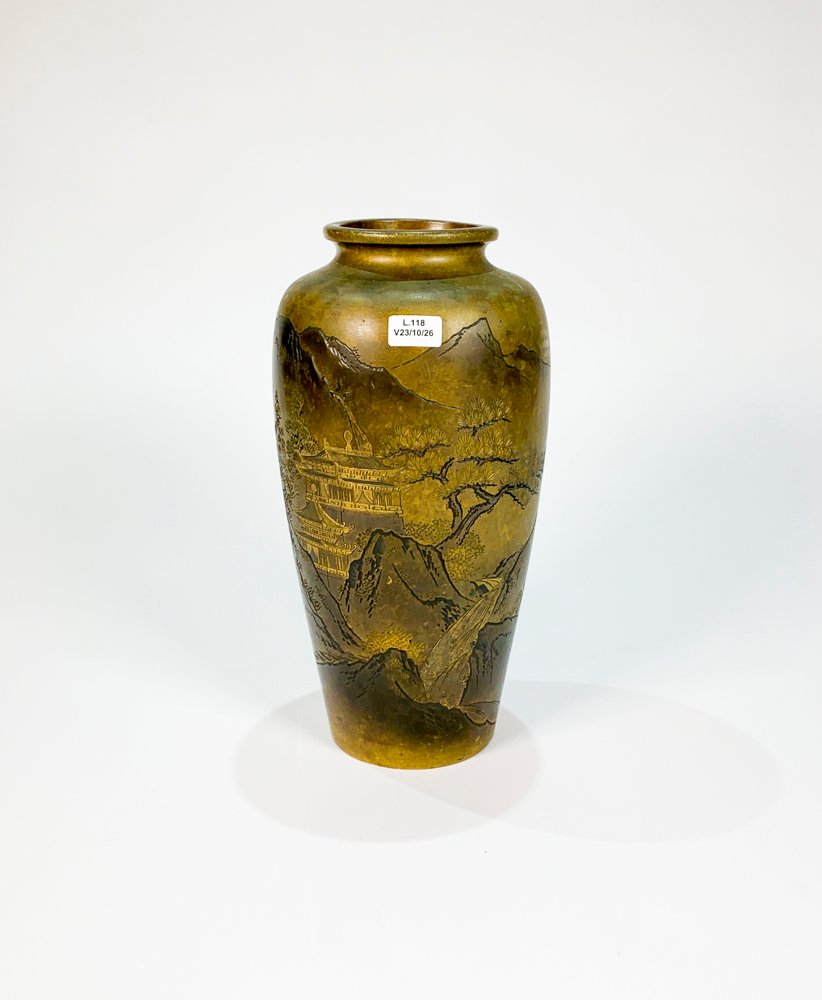 Florero Cónico de Bronce con Paisaje Oriental - 30 cm