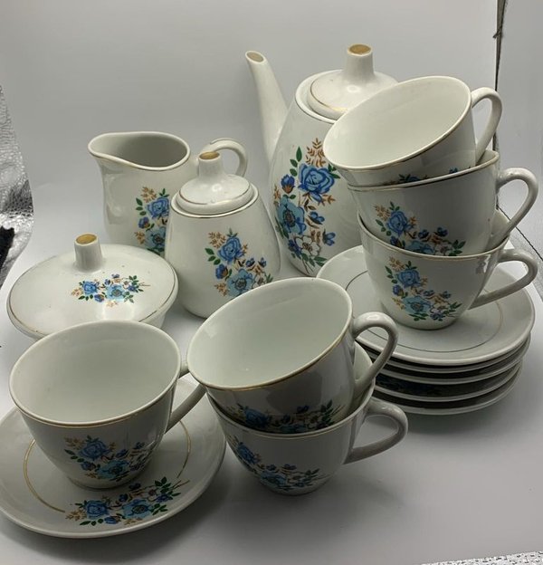 Servicio de té de porcelana cerámica con diseño floral - imagen 1