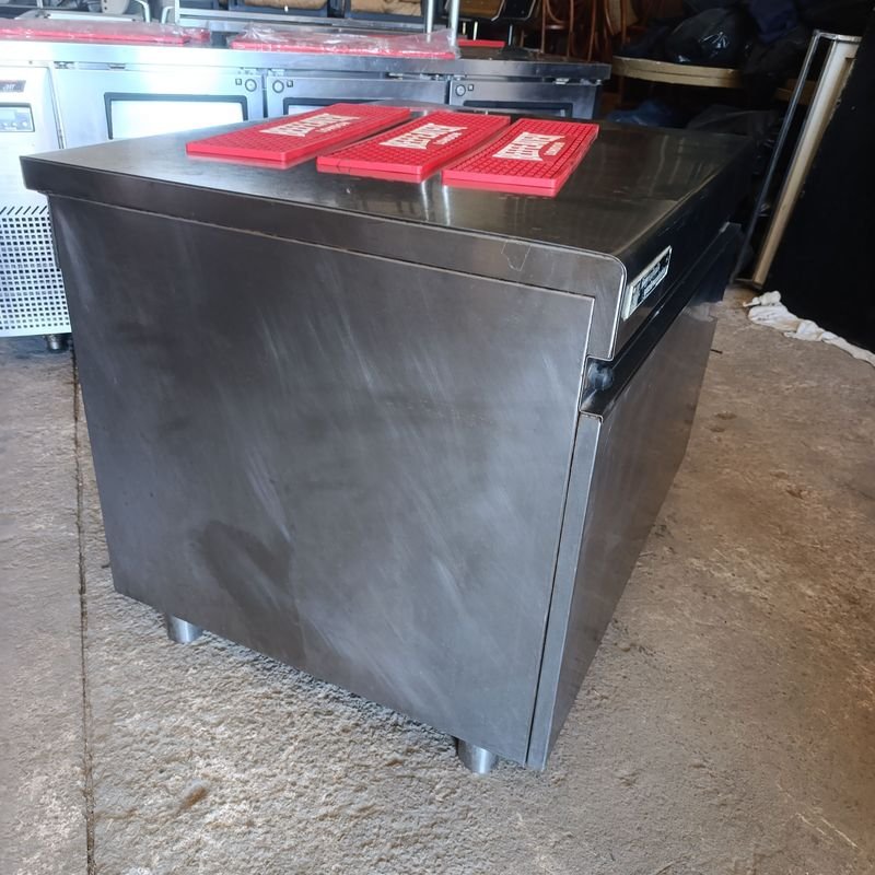 Mesa auxiliar con estante todo en acero inoxidable - imagen 3