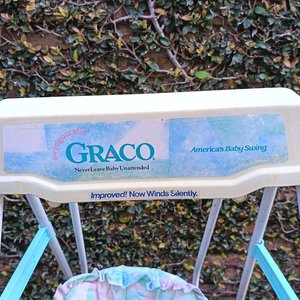 Columpio de Bebé Graco con Bandeja y Detalles de Uso - imagen 11