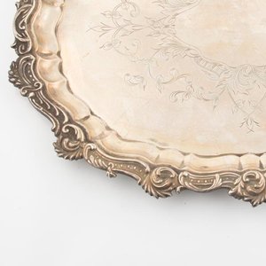 Bandeja Oval de Plata con Borde Labrado y Grabados - imagen 2