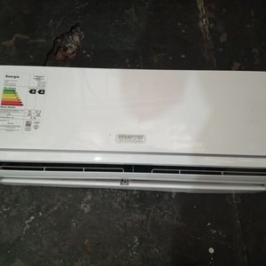 Aire acondicionado inverter marca Stanford funcionando - imagen 2