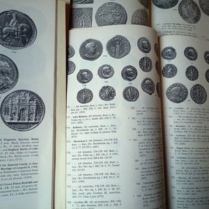 10 Catálogos de Subastas Numismáticas Americanas "International Auctions by Lepczyk" con Precios de Referencia (Años 80) - imagen 3