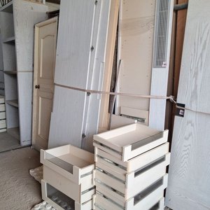 Lote siguiente: Placard de 3 Hojas con Cajones y Estantes