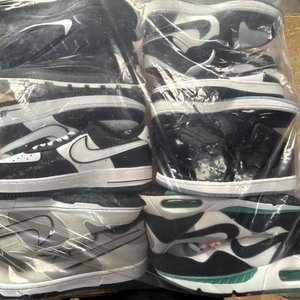 Lote anterior: Pares de Calzado Deportivo Estilo Nike Air Force 1 y Air Max