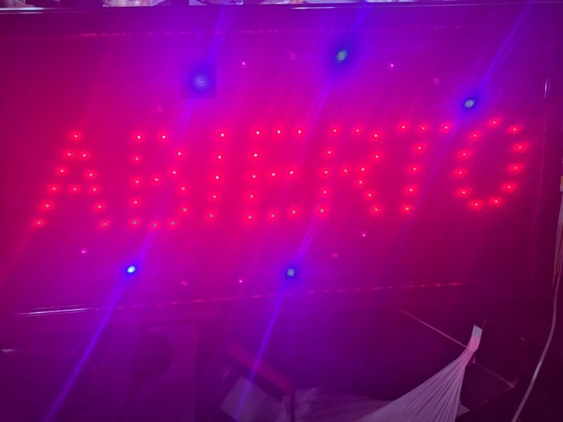 Cartel Luminoso LED de "Abierto" para Negocios