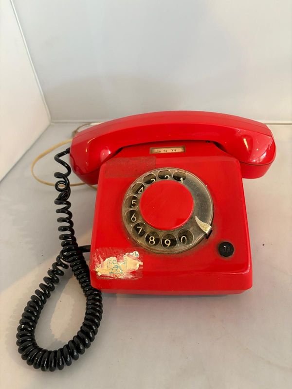 Lote anterior: Teléfono Rojo de los Años 80