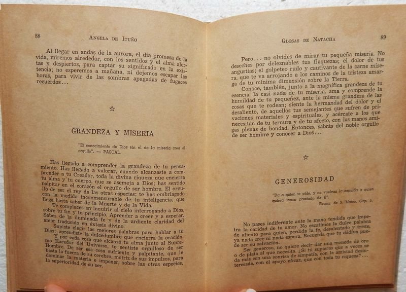 Libro de Glosas De Natacha, Selecciones del Autor Ángela De Ituño - imagen 5