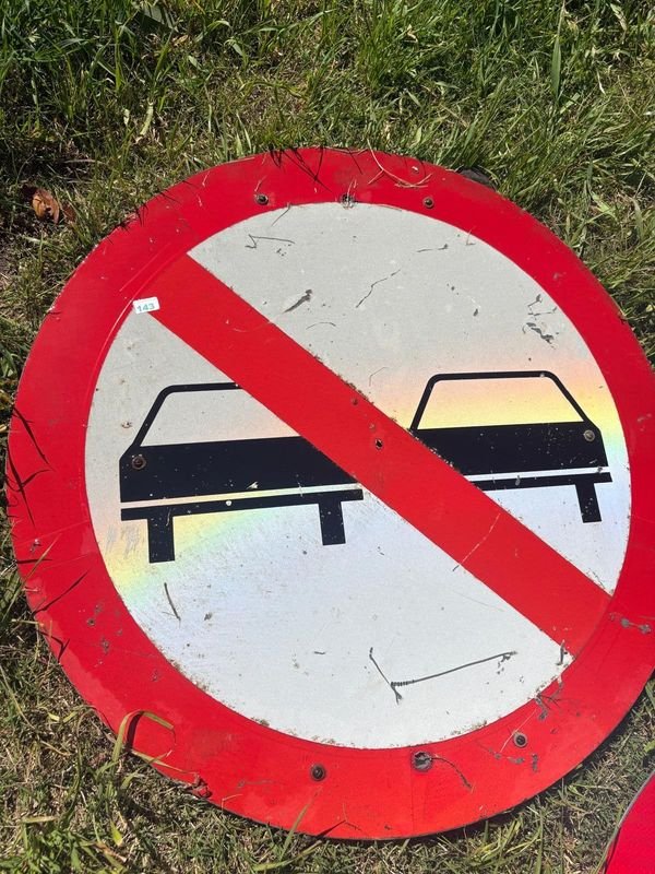Cartel de señalización de Prohibido Adelantar, diametro 73 - imagen 1