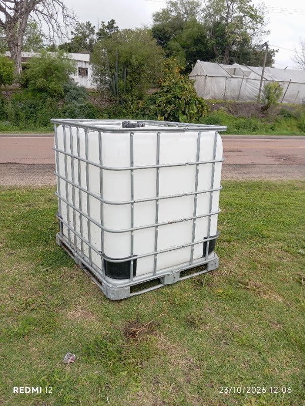 Tanque de Agua IBC de 1000 Litros con Grifo y Tapa
