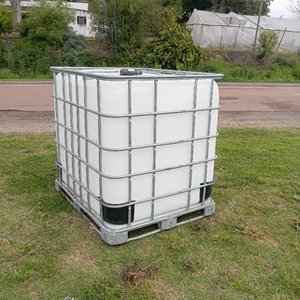 Lote siguiente: Tanque de Agua IBC de 1000 Litros con Grifo y Tapa