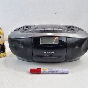 Lote siguiente: Equipo de Música Punkhtal con CD, USB, MP3 y Radio