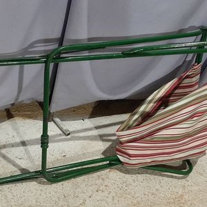 Reposera de Caño con Lona Rayada Verde y Roja - imagen 2