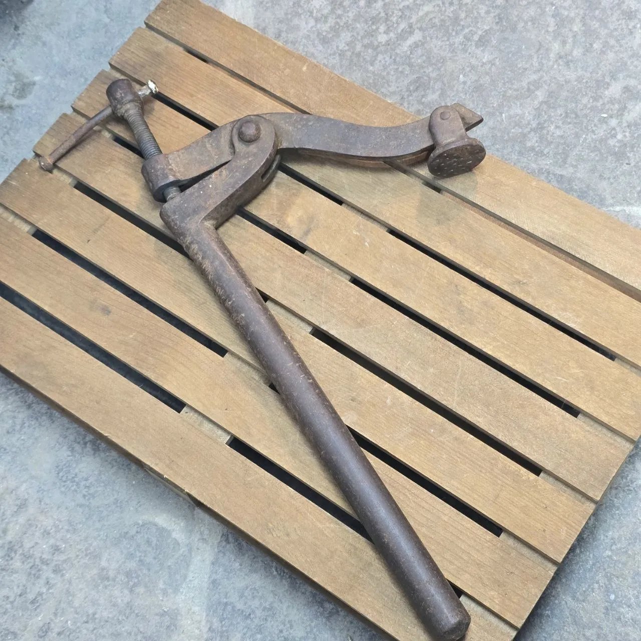 Lote anterior: Morsa de banco para trabajo en madera