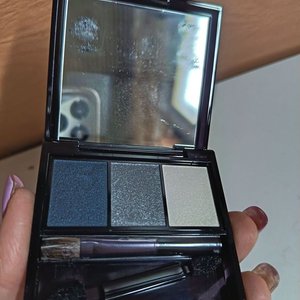 Delineador de Labios y Trío de Sombras Shiseido - imagen 5