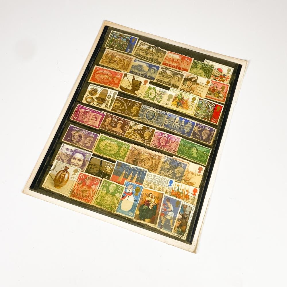 Folio con Sellos Postales de Varios Países
