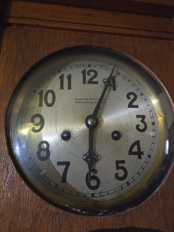 Reloj de pared antiguo con marco de madera - imagen 2