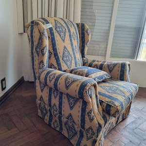 Importante Sillón Berger Tapizado Geométrico Azul y Beige - imagen 3