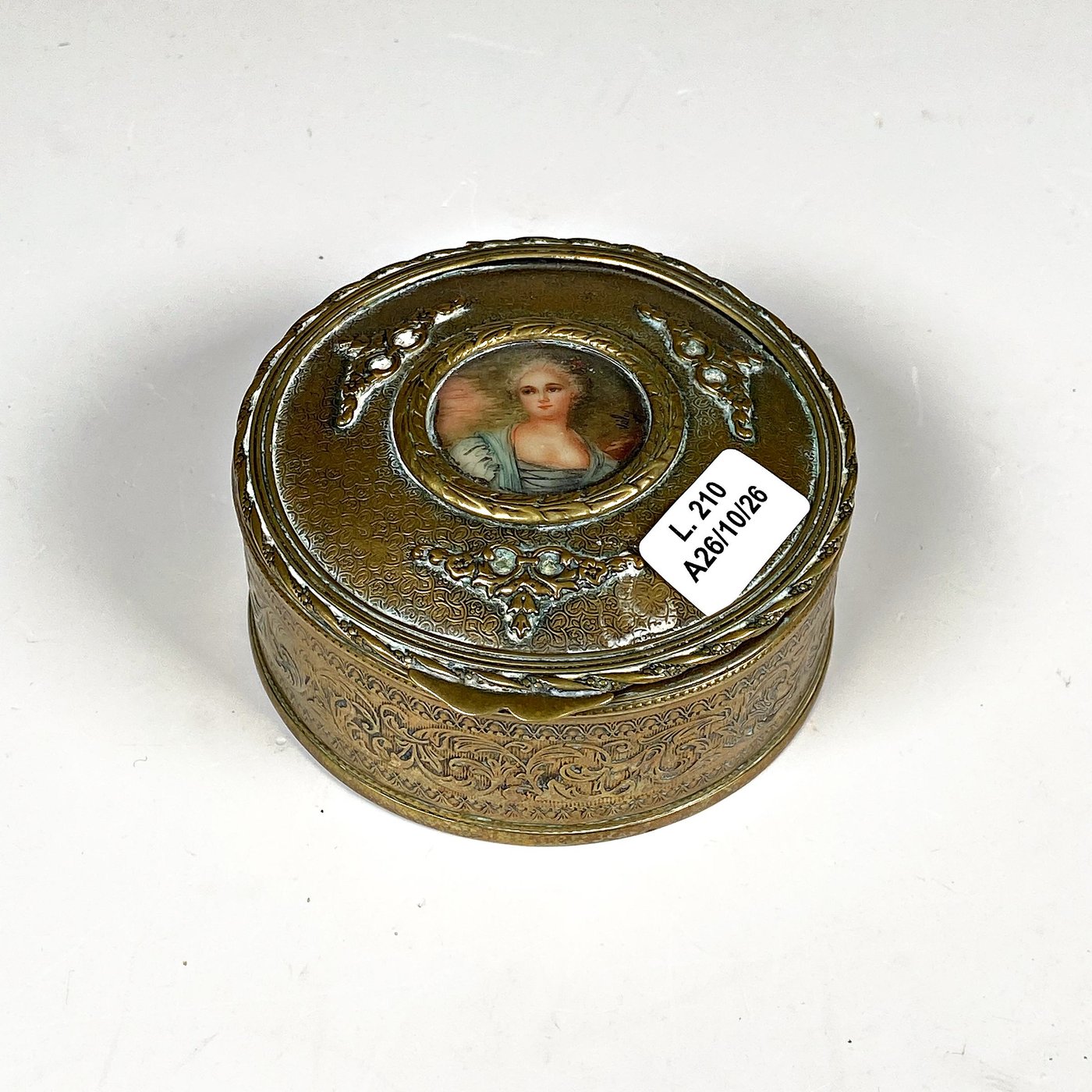 Caja Alhajero Antigua de Bronce con Miniatura Pintada a Mano