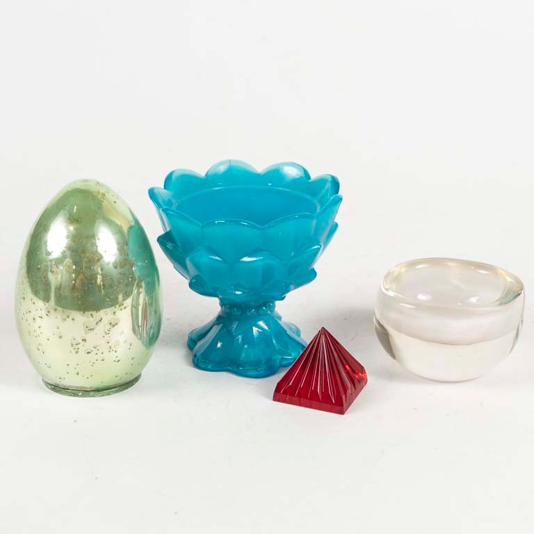 Lote siguiente: Piezas de vidrio y cristal decorativas