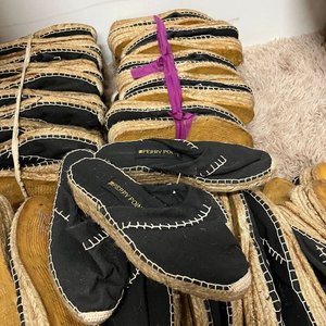 Lote de Pantuflas Infantiles y Alpargatas de Yute - imagen 5