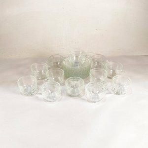 Lote siguiente: Juego de 12 Tazas y 12 Platos de Vidrio Tallado