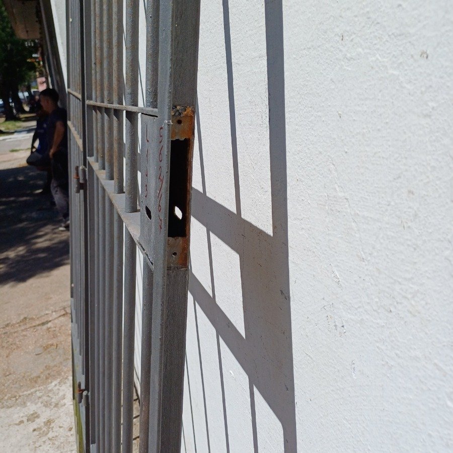 Puertas de seguridad y rejas en varilla - imagen 5