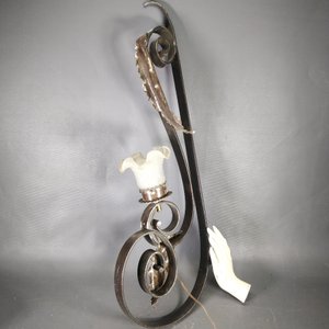 Aplique de Pared de Hierro Forjado con Hoja y Tulipa - imagen 3