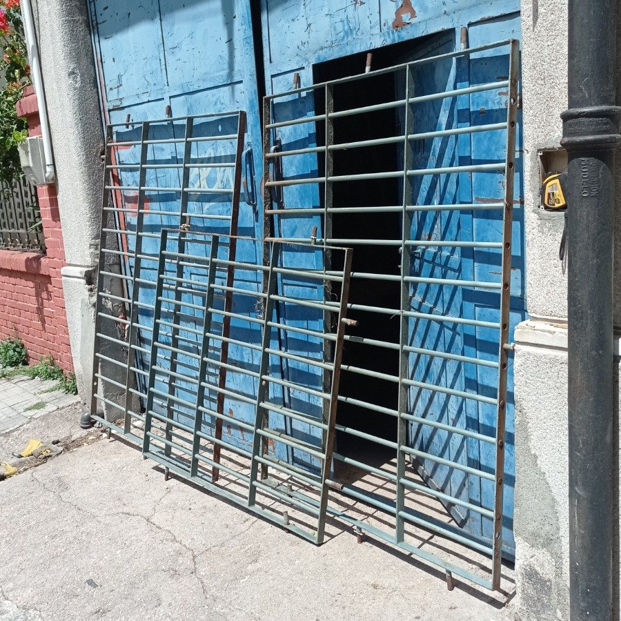 Tres rejas en varilla de 20mm para venta - imagen 4