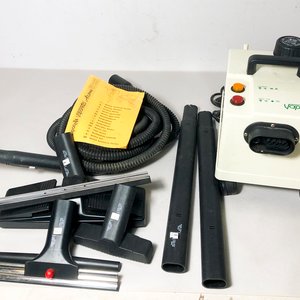 Lote siguiente: Limpiadora a Vapor Polti Vaporetto con Accesorios
