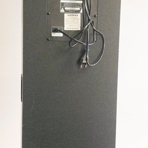 Parlante Xion con Ruedas y Luces LED - imagen 2