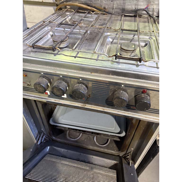 Cocina a gas marca Delne con horno eléctrico - imagen 2