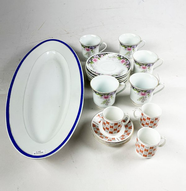 Lote de porcelana blanca con diseños coloridos - imagen 1