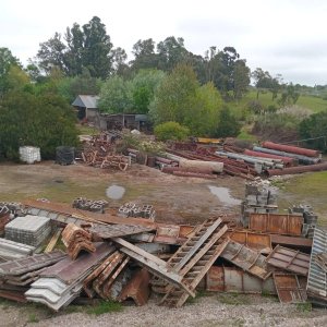 Lote anterior: Lote de materiales de construcción y chatarra
