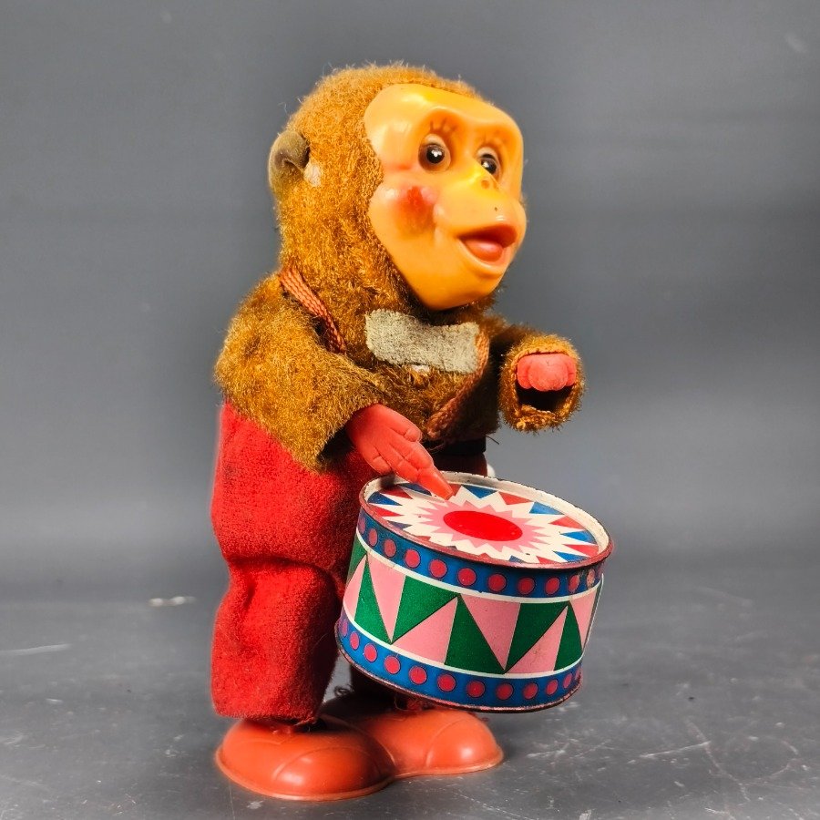 Item 17672 - Image 1