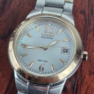 Relojes Citizen Eco-Drive WR-100 y Seiko Automático Japonés - imagen 2