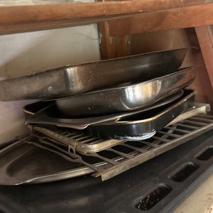Lote siguiente: Set de Asaderas Metálicas para Cocina
