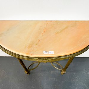 Consola Francesa de Bronce con Tapa de Mármol y Detalles Calados - imagen 2