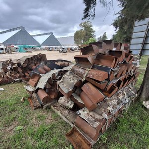 Lote siguiente: Lote de Piezas Metálicas Industriales Oxidadas