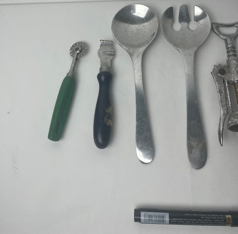 Utensilios de cocina en buen estado - imagen 2