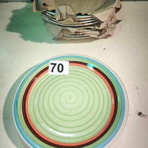 10 Platos Llanos de Cerámica con Diseño Espiral Multicolor - imagen 3