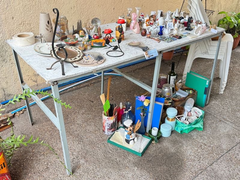 Lote anterior: Colección de objetos decorativos y útiles