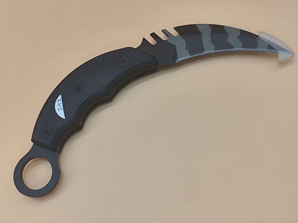 Cuchillo Karambit con diseño único - imagen 5