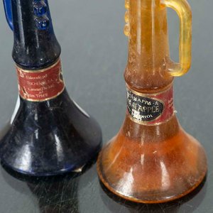 Set de 2 Botellas de Licor con Forma de Trompeta, Españolas - imagen 2