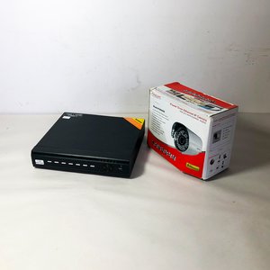 Lote siguiente: DVR Negro y Cámara IP Foscam Plateada (Sin Cables, Sin Probar)