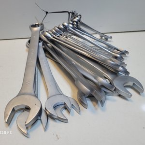 Juego de 25 Llaves Combinadas Variadas (6 a 30 mm) - imagen 1