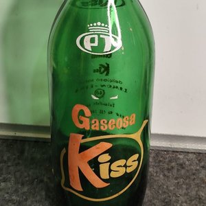 Botella Antigua Gaseosa Kiss Limón Lima - imagen 3