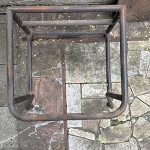 Estructura Metálica para Mesa de Taller con Tapa de Hierro - imagen 4